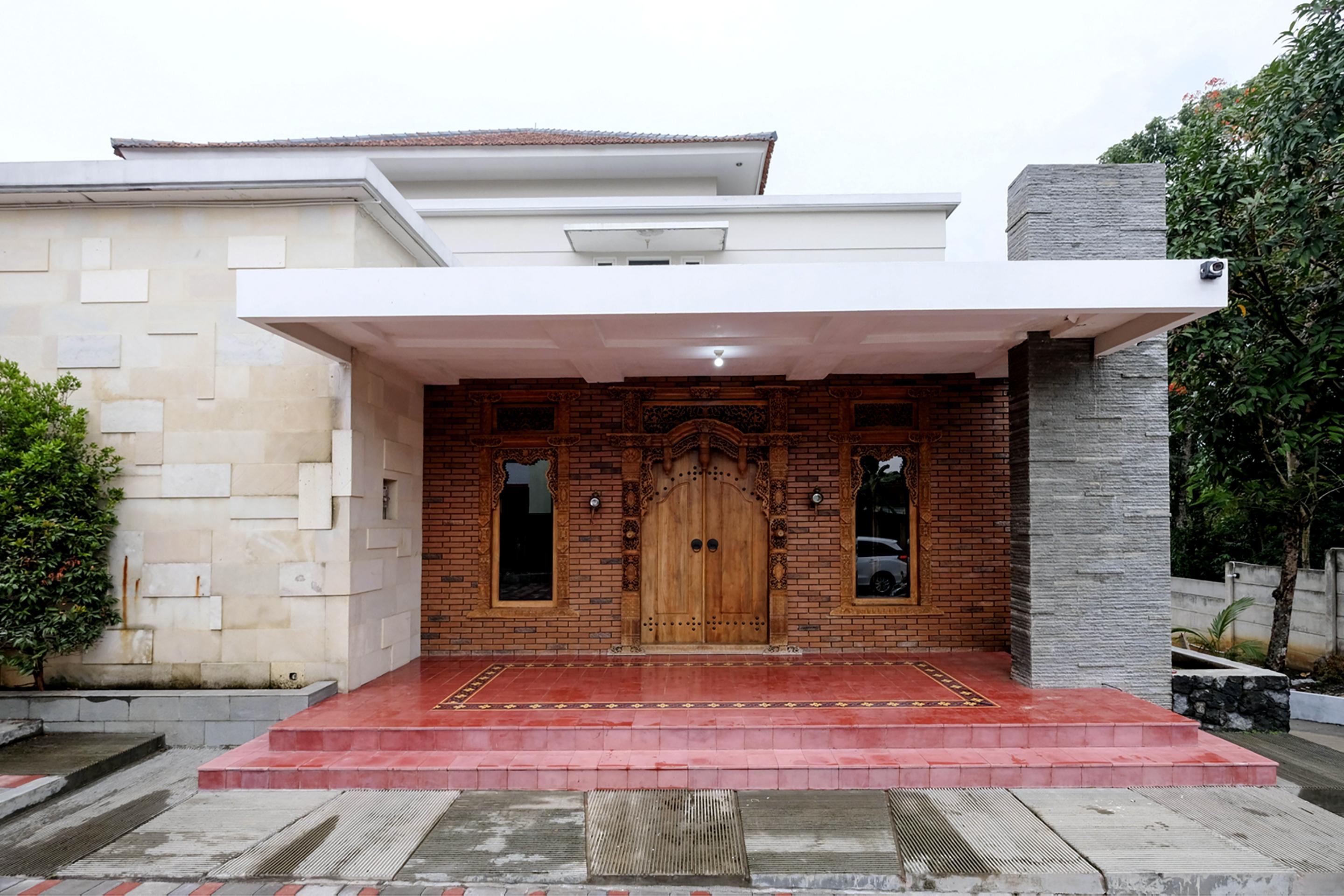 Reddoorz At Andongkoe 64 Salatiga Hotel Exterior photo